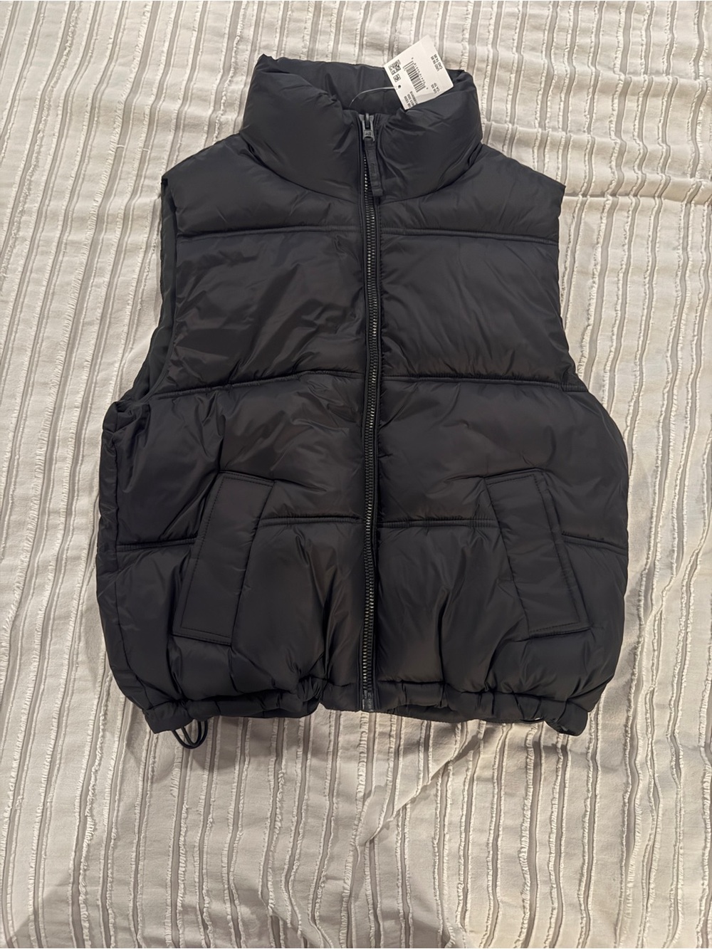 AE Women’s Puffer Vest